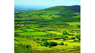 Du lịch Ireland, bạn sẽ có cơ hội khám phá vùng nông thôn XANH đầy mê hoặc 